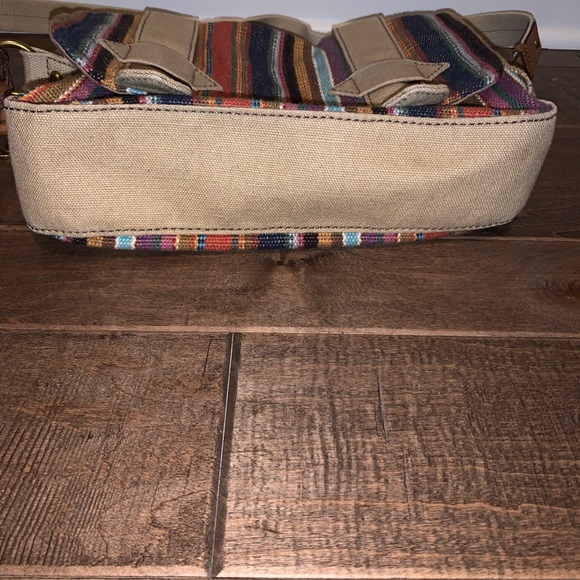 Striped Fosil purse - Picture 4 of 8